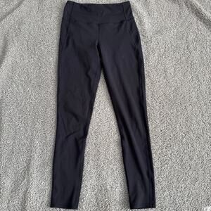 Vuori Women’s Black Leggings EUC  - Size Small